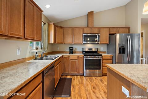 16630 Carla St, Eagle River, AK 99577 photo 14