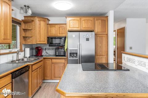 5801 E 9th Ct, Anchorage, AK 99504 photo 9