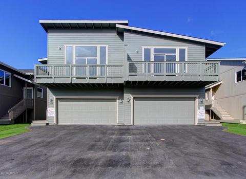326 Shageluk St, Anchorage, AK 99504