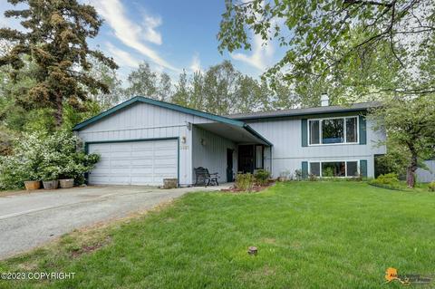 2423 Kensington Dr, Anchorage, AK 99504