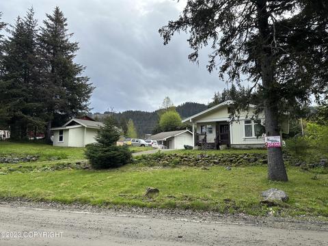 160 Augustine North Ave, Seldovia, AK 99663