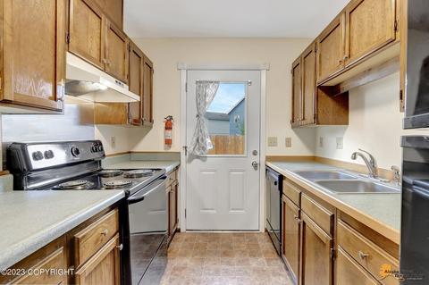 470 Scorpio Cir, Anchorage, AK 99508 photo 10