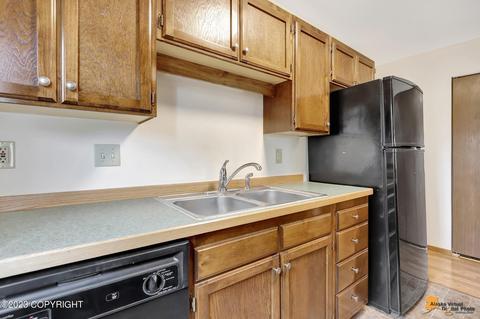 470 Scorpio Cir, Anchorage, AK 99508 photo 12
