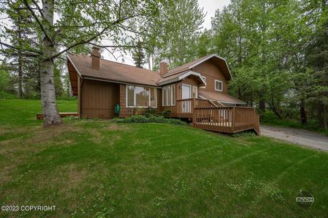 10221 Lone Tree Dr, Anchorage, AK 99507