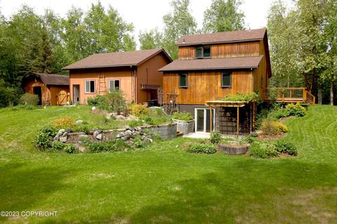2741 N Brennas Way, Wasilla, AK 99654