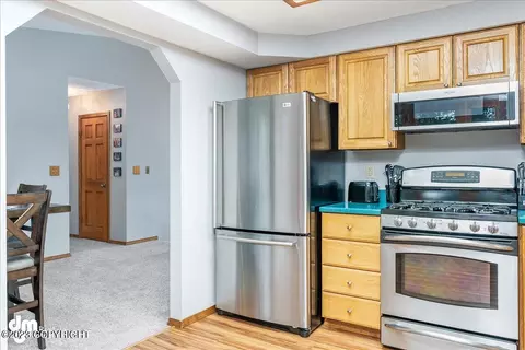 19920 Samalga Cir, Eagle River, AK 99577 photo 11