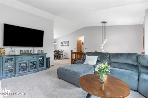 19920 Samalga Cir, Eagle River, AK 99577 photo 6