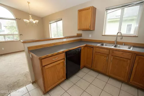 12039 Copper Mountain Dr, Eagle River, AK 99577 photo 21