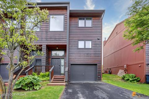 3622 Carleton Ave, Anchorage, AK 99517