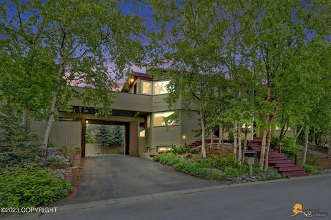 3910 Geneva Pl, Anchorage, AK 99508