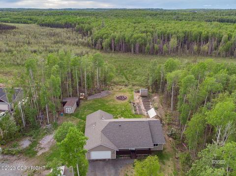 6328 S Slipstream Cir, Wasilla, AK 99654
