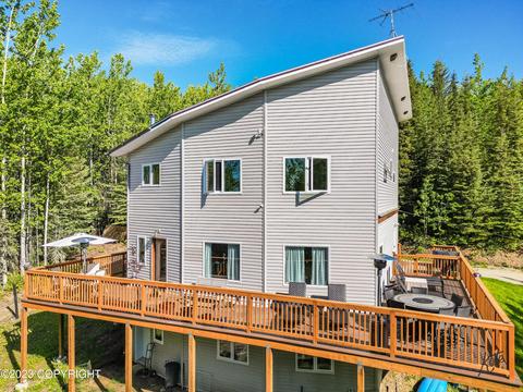 2353 Cordes Dr, Fairbanks, AK 99709