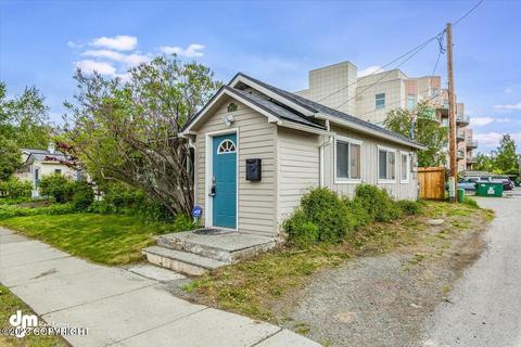 717 Barrow St, Anchorage, AK 99501