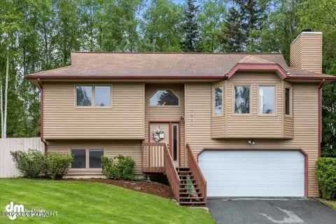 9237 W Parkview Terrace Loop, Eagle River, AK 99577