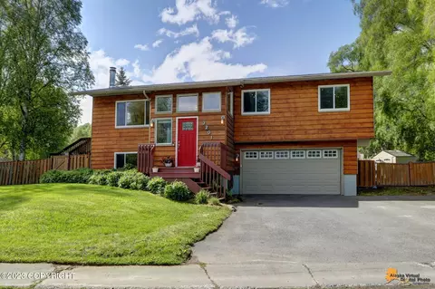 3201 Spinnaker Dr, Anchorage, AK 99516