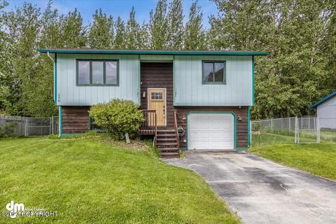 156 N Oscar St, Palmer, AK 99645