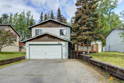 12744 Breckenridge Cir, Eagle River, AK 99577
