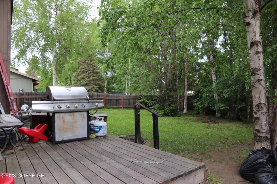  8511 Golden St, Anchorage, AK 99502 photo 11