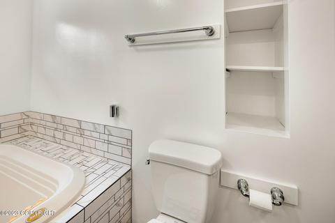8136 E 4th Ave, Anchorage, AK 99504 photo 36