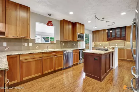8960 Rendon Dr, Anchorage, AK 99507 photo 4