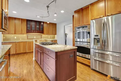 8960 Rendon Dr, Anchorage, AK 99507 photo 2