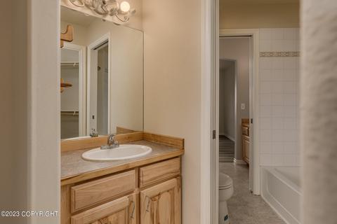11210 Kaskanak Cir, Eagle River, AK 99577 photo 25