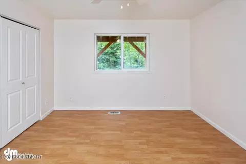 18830 Katelyn Cir, Eagle River, AK 99577 photo 33