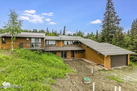 9301 Buddy Werner Dr, Anchorage, AK 99507