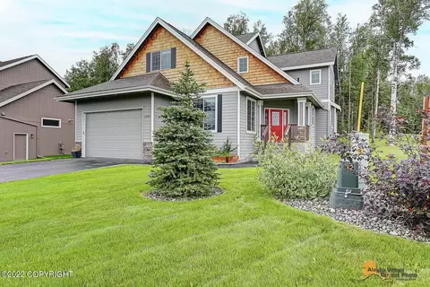 13904 Akers Cir, Eagle River, AK 99577