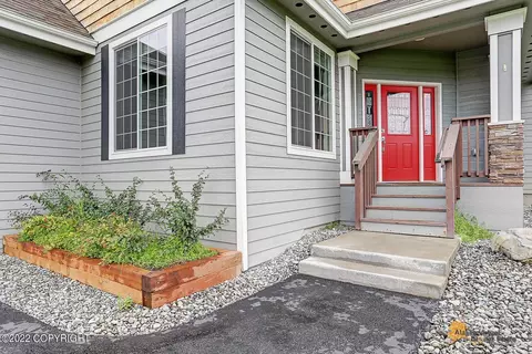 13904 Akers Cir, Eagle River, AK 99577 photo 4