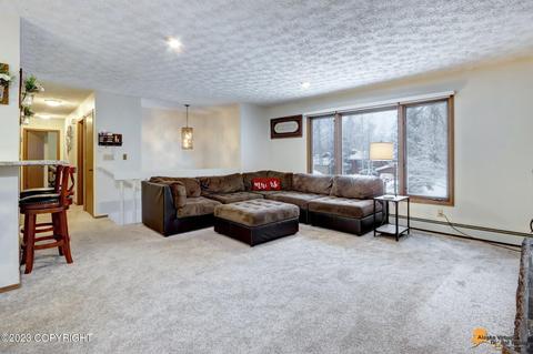 9927 Annette Cir, Eagle River, AK 99577 photo 5