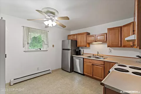 4101 Grape Pl, Anchorage, AK 99508 photo 8