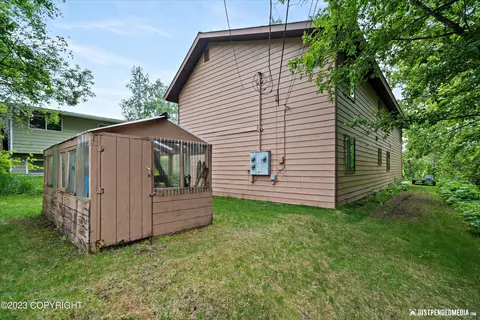 4101 Grape Pl, Anchorage, AK 99508 photo 18