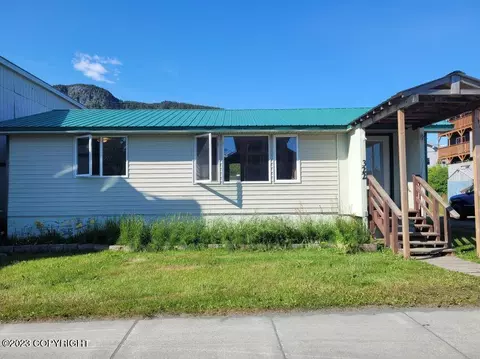 322 Main St, Haines, AK 99827