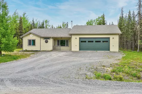 38860 Hermosa Dr, Sterling, AK 99672