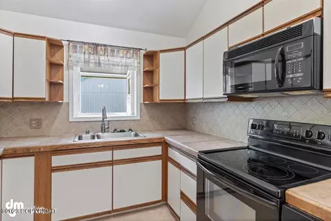 8210 Kronos Dr, Anchorage, AK 99507 photo 42