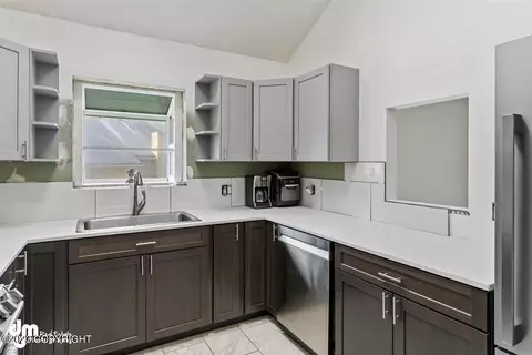 8210 Kronos Dr, Anchorage, AK 99507 photo 14
