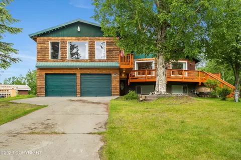 701 W Holiday Dr, Wasilla, AK 99654