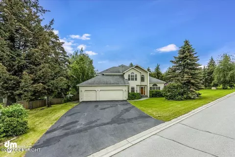 11367 Discovery Heights Cir, Anchorage, AK 99515