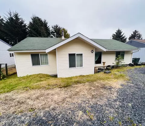 712 Thorsheim St, Kodiak, AK 99615