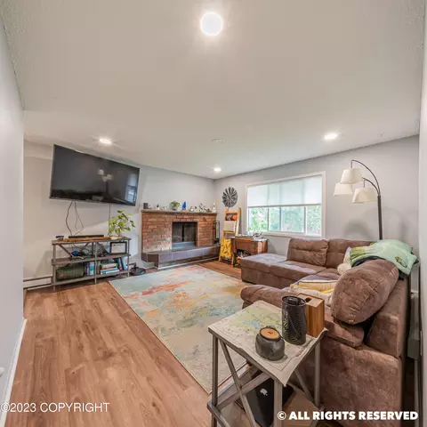 647 E 74th Ave, Anchorage, AK 99518 photo 3