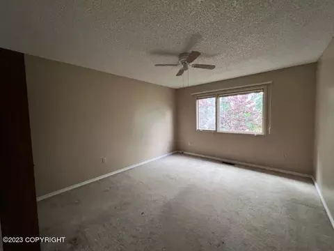 3225 Wiley Post Loop, Anchorage, AK 99517 photo 9