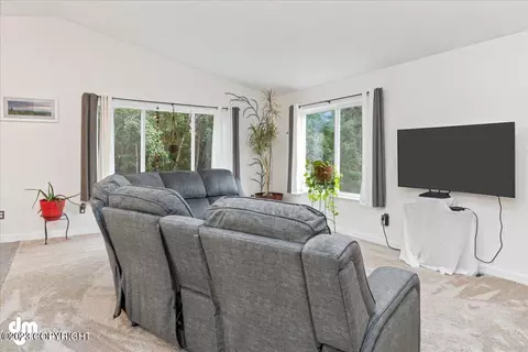 19045 Danny Dr, Eagle River, AK 99577 photo 7
