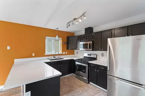 8816 Cross Pointe Loop, Anchorage, AK 99504 photo 9