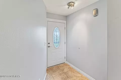 8816 Cross Pointe Loop, Anchorage, AK 99504 photo 3