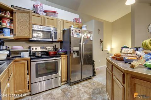 5733 Sapphire Loop # 33A, Anchorage, AK 99504 photo 2