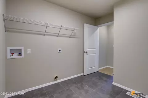 1474 E Hidden Ranch Loop, Palmer, AK 99645 photo 5