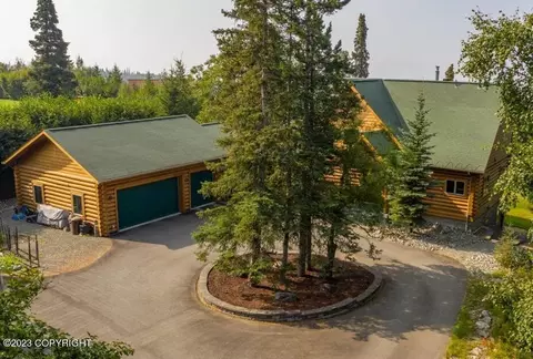 16334 Luna St, Anchorage, AK 99516