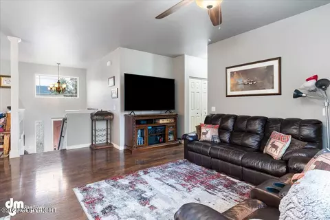 10862 Splendor Loop, Eagle River, AK 99577 photo 4