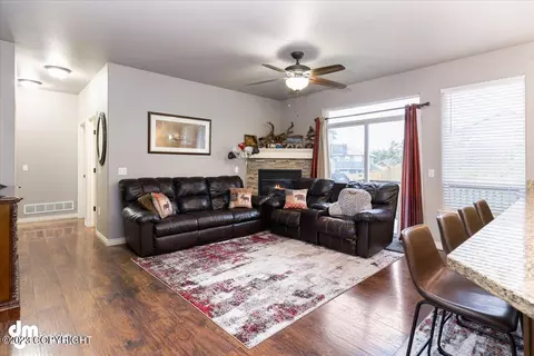 10862 Splendor Loop, Eagle River, AK 99577 photo 5